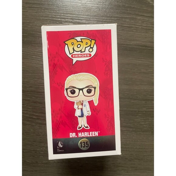 Funko Pop! DC Heroes Suicide Squad: Dr. Harleen Quinzel #135 Walmart Exclusive - Picture 4 of 6